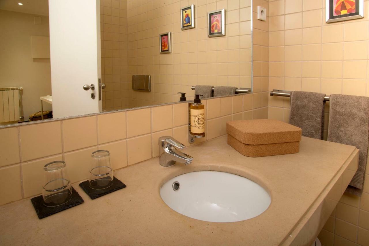 Ba Boheme Apartment Lisbon Bagian luar foto
