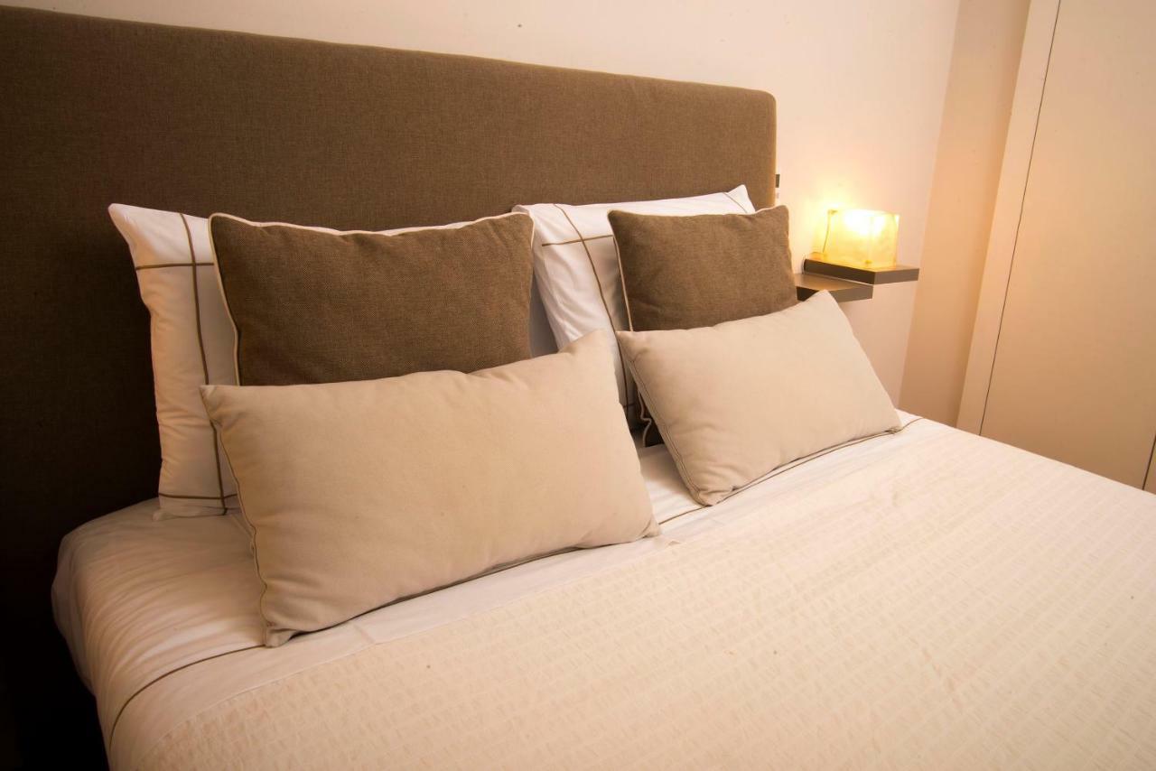 Ba Boheme Apartment Lisbon Bagian luar foto